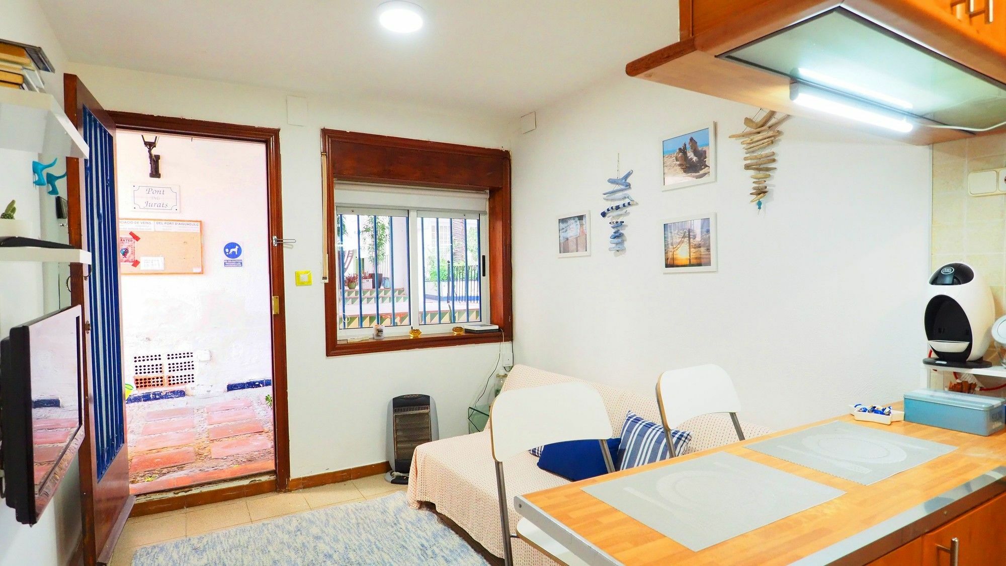 Calafat Apartment By Hello Apartments Σίτζες Εξωτερικό φωτογραφία